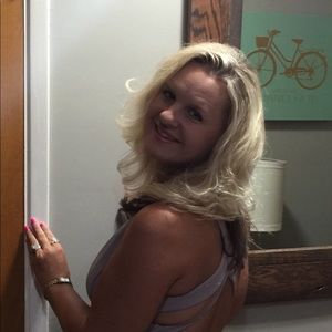 Meet your Posher, Vanessa